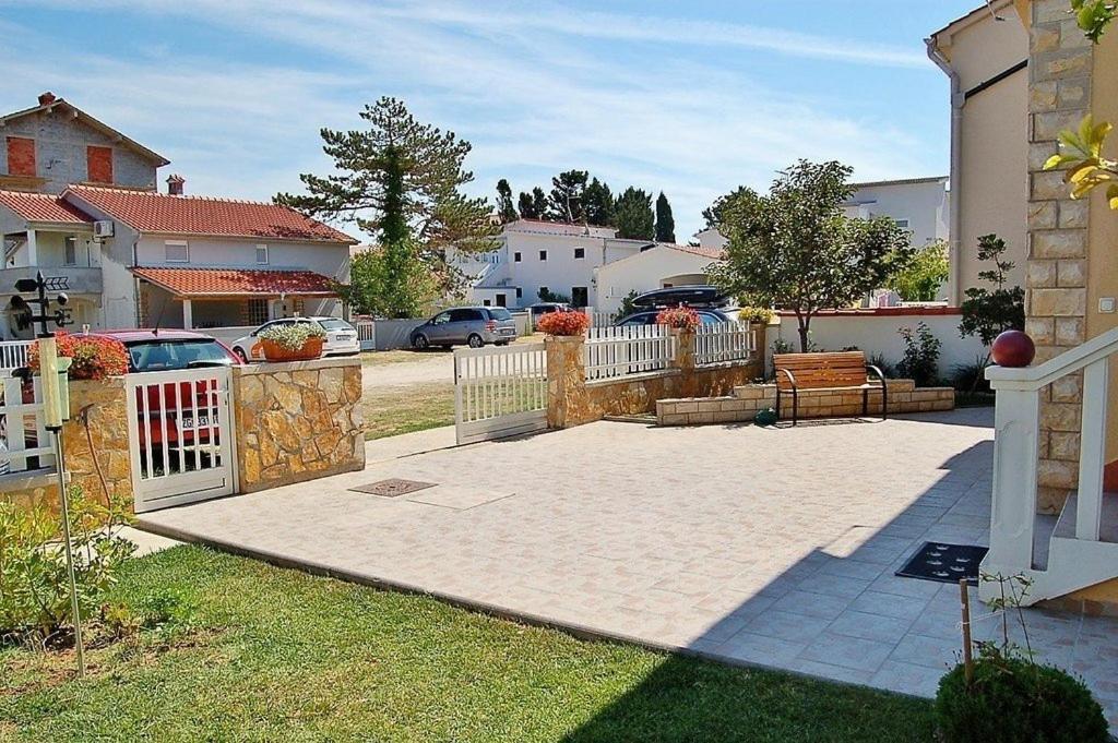 Apartment In Privlaka With Terrace, Air Conditioning, Wi-Fi, Washing Machine Luaran gambar